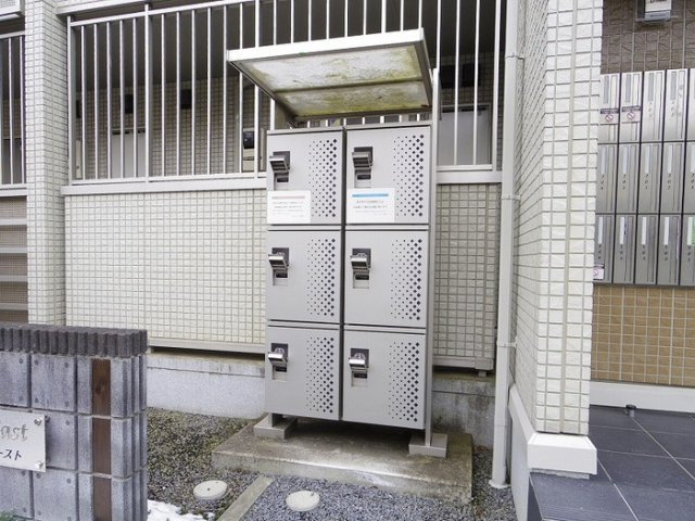 宅配ボックス