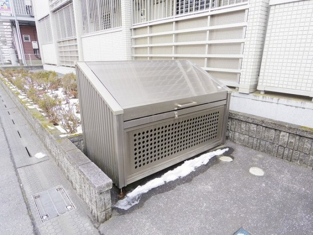 ゴミストッカー