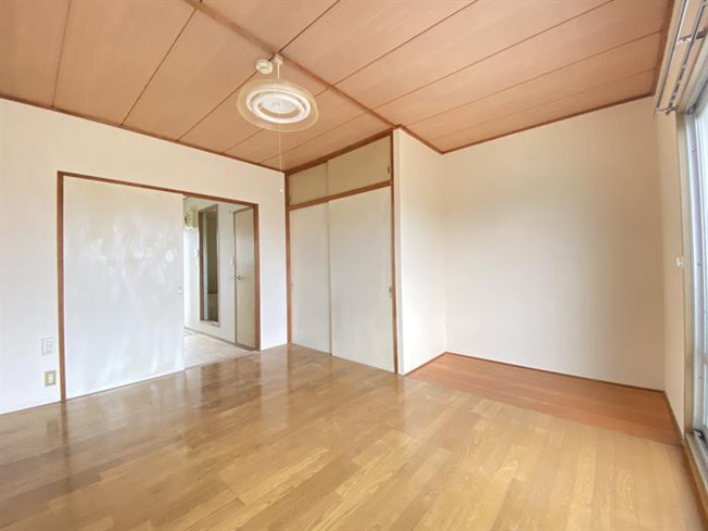 窓側から見た居室の画像です