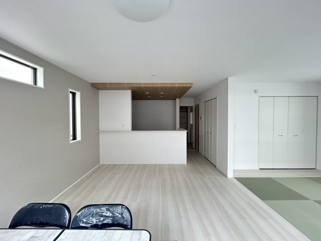 【新築分譲戸建て】宜野湾市野嵩2期・全２棟「２号棟」【居間・リビング】