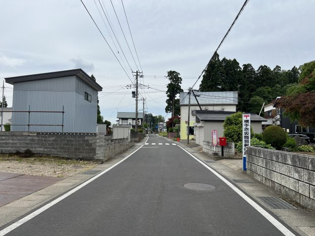 横手市赤坂字後野98，98-2【前面道路含む現地写真】