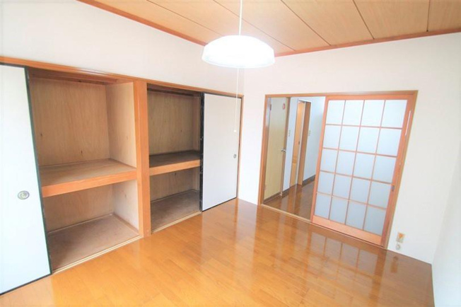 収納が多く、部屋が広々使えます