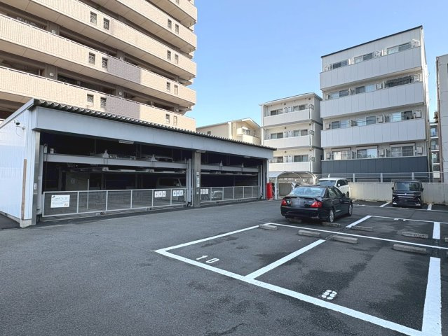 プリオーレ京都西院【駐車場】空き状況は要確認