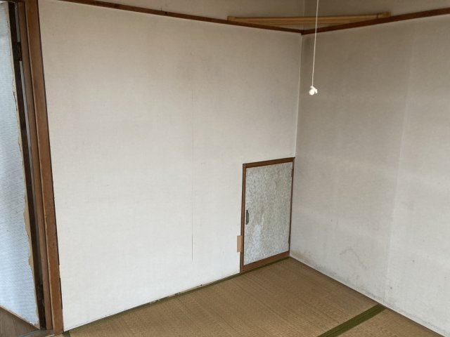 西１６条北２丁目【和室】