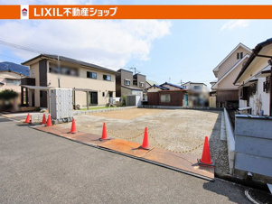 SUNCOURT　小倉南区横代北町2丁目【前面道路含む現地写真】北西側　公道　接道12.6ｍ　幅員4.6ｍ　