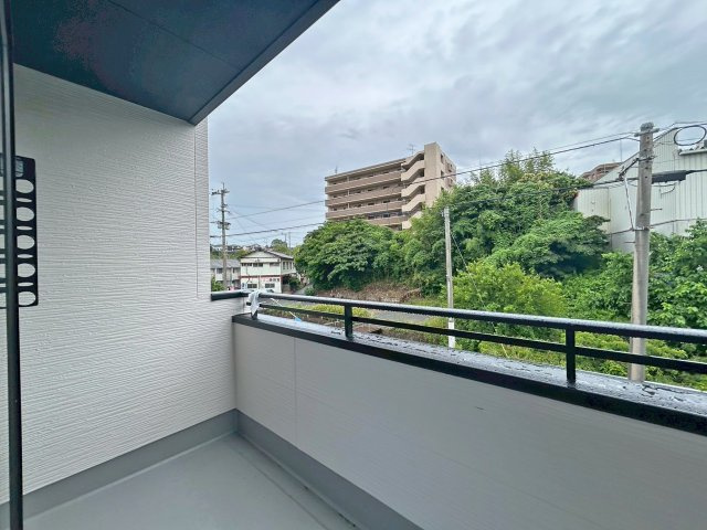北九州市八幡西区御開3丁目7期【内観：施工例】用途多様なワイドバルコニーです！