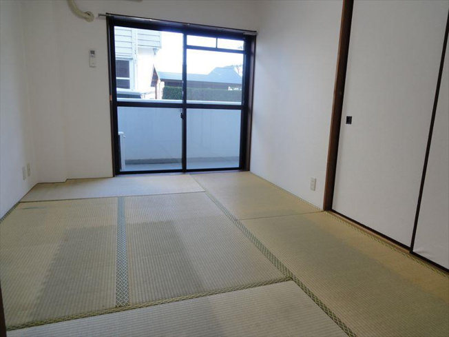 来客用にもお使いいただける和室☆