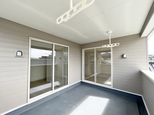 CRADLE GARDEN 北九州市若松区鴨生田第1【内観：施工例】2WAYバルコニー（施工例）
