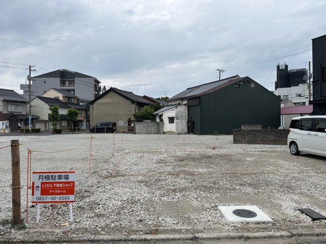 今町　駐車場の画像