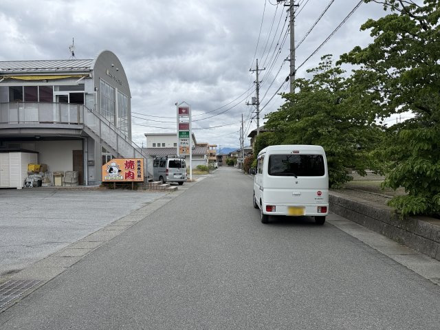 中央市若宮　売ビル【その他】前面道路