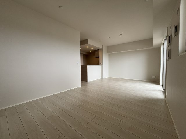 ベアーズコート北谷上勢頭ヒルズ・1302号室【洋室】