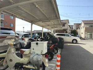ハイラーク西京極【駐車場】