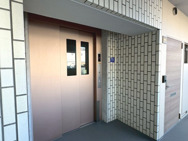 ハイラーク西京極【共有部分】エレベーター