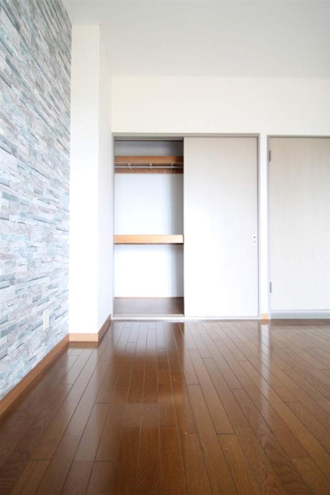 壁紙は現地を確認ください