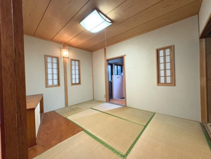 山科区西野山中臣町【和室】