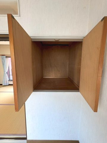 山科区西野山中臣町【収納】