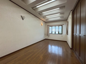 山科区西野山中臣町【寝室】