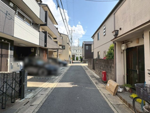 『太秦天神川駅』歩４分の美宅物件【前面道路含む現地写真】
