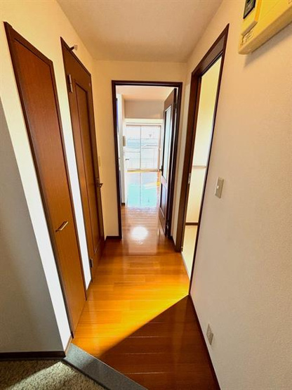 洋室までの風景です！