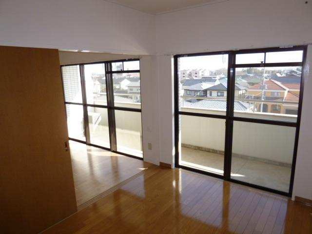 別のお部屋の写真となりますので、現地ご確認ください