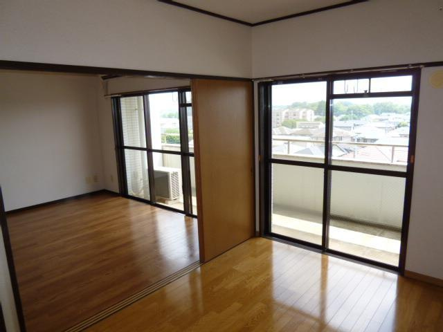 別のお部屋の写真となりますので、現地ご確認ください