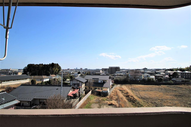 室内洗濯機置き場付きです☆