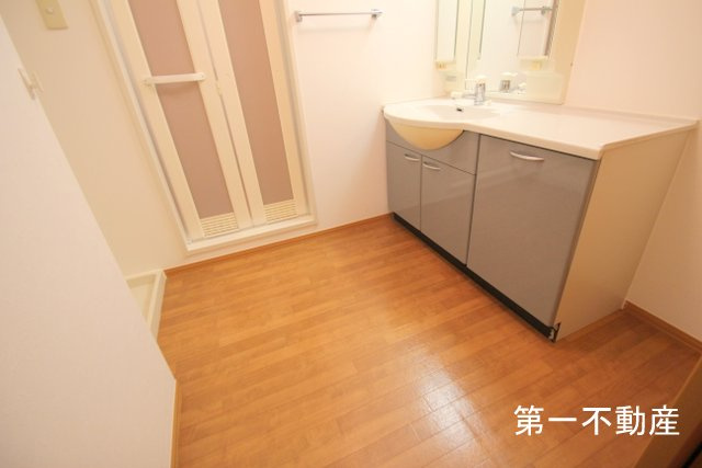 西脇市黒田庄町津万井のアパート【洗面所】