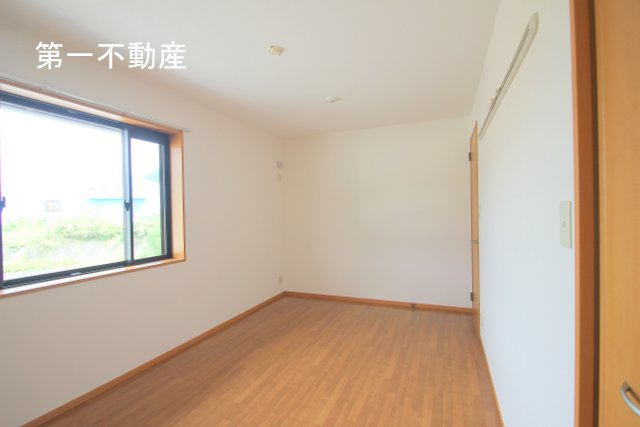 西脇市黒田庄町津万井のアパート【洋室】7.5帖洋室