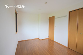 西脇市黒田庄町津万井のアパート【洋室】6.5帖洋室