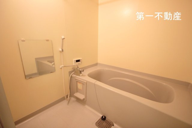 西脇市黒田庄町津万井のアパート【浴室】