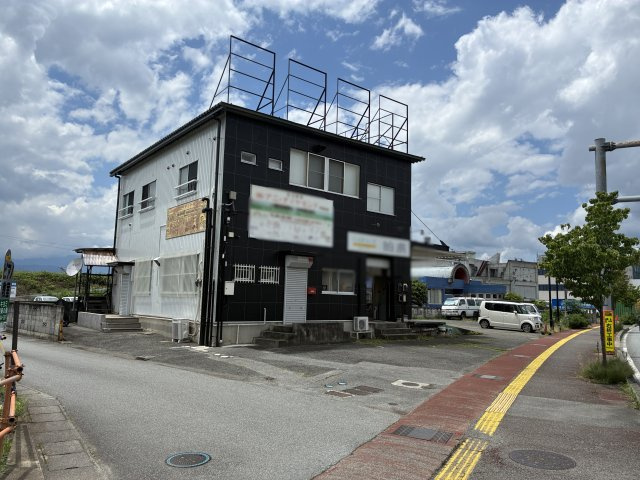 甲府市中小河原町　売店舗【外観】