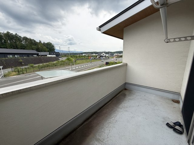 富士河口湖町小立　中古戸建【バルコニー】