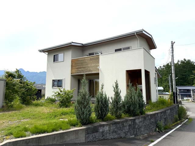 富士河口湖町小立　中古戸建【外観】