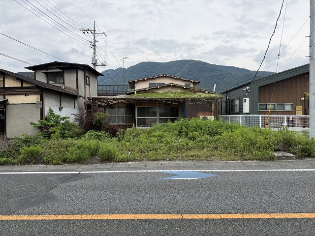 甲府市和戸町　上物付土地【外観】