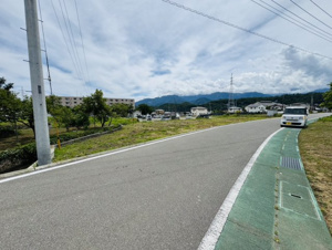 北杜市須玉町藤田　売地【前面道路含む現地写真】