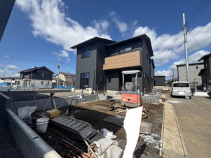 ひたちなか市田彦新築 2号棟【前面道路含む現地写真】