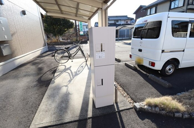 宅配ボックス