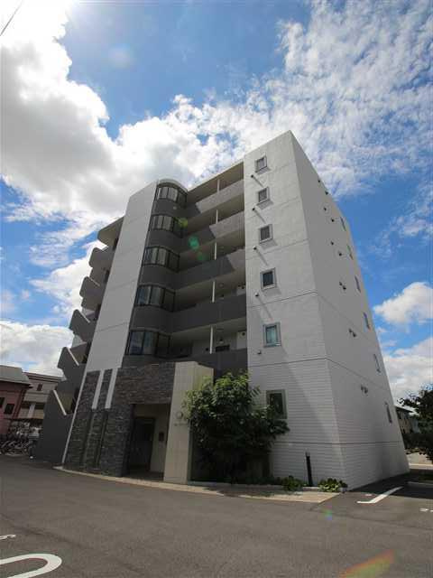 6階建てのマンション