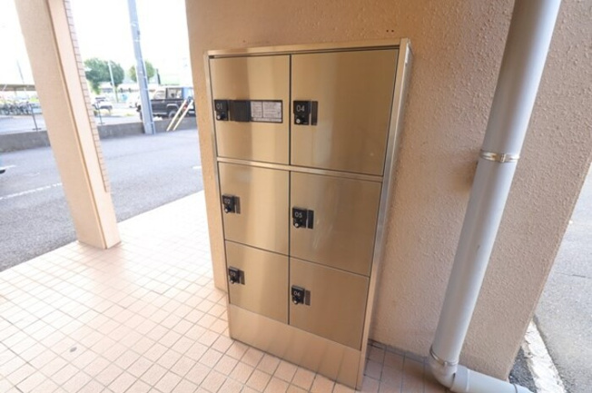 宅配ボックス