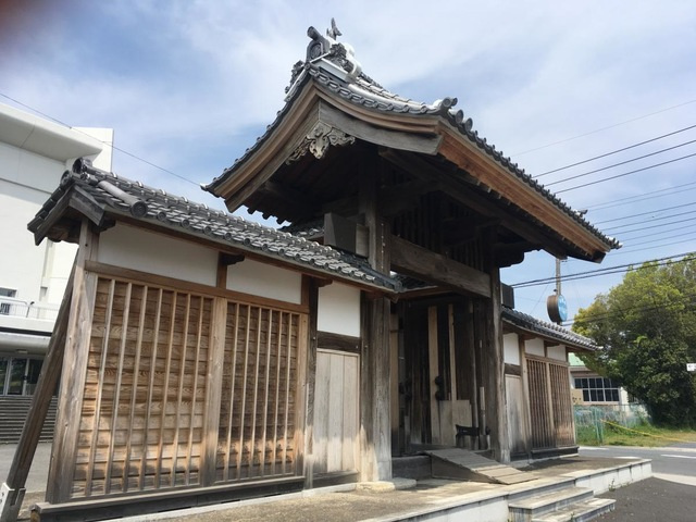 府中城跡 0.6km
