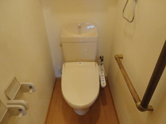 シャワー付トイレ