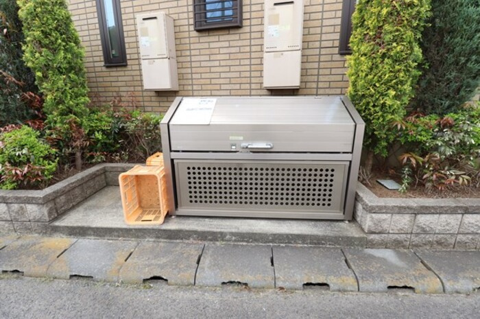 ゴミストッカー