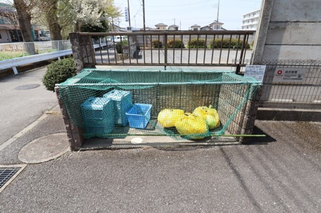 ゴミストッカー
