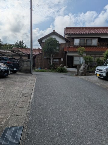 鳥取市気高町宝木戸建て【前面道路含む現地写真】