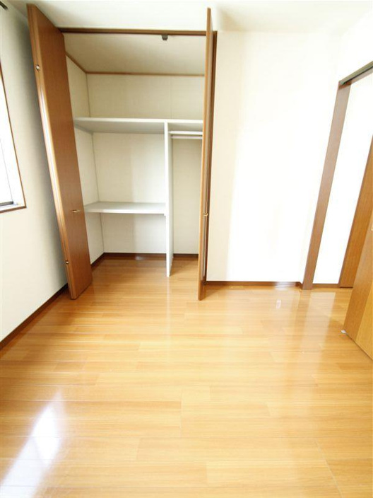 収納スペースのあるお部屋☆