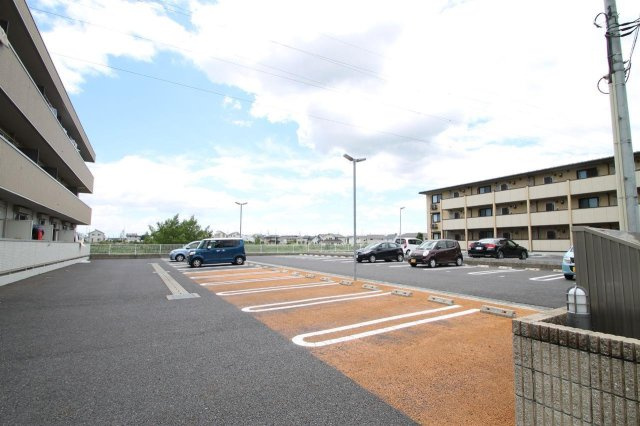 平置き駐車場で運転が苦手でも安心