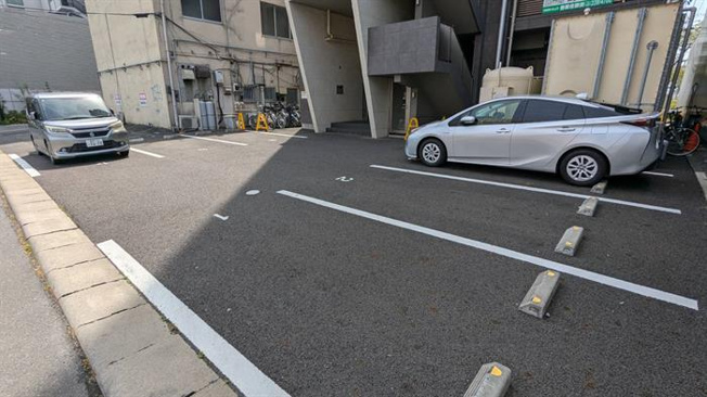 付帯駐車場あり！