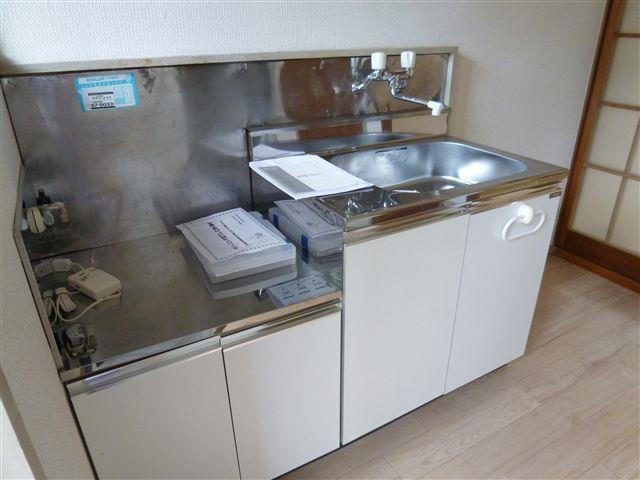 瞬間湯沸し器が付いています。