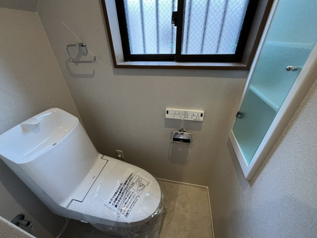 江戸川区東葛西9丁目 戸建【トイレ】