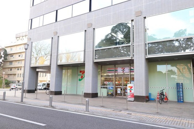 セブンイレブン水戸三の丸店（256ｍ）